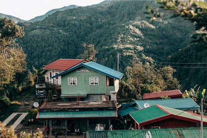 PHILIPPINES | KALSADA SITIO BELIS GARNICA | WASHED
